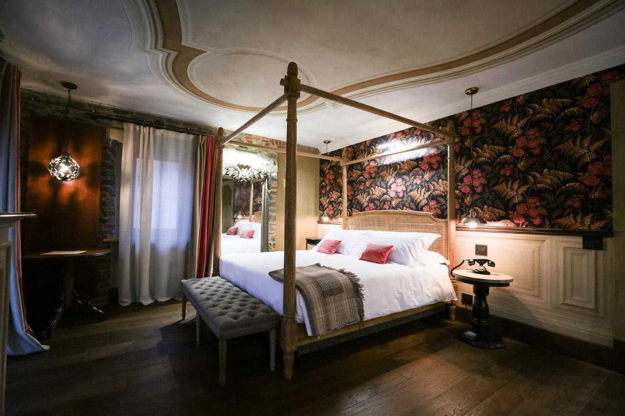 La Piazzetta Degli Artisti - Boutique B&B Bossolasco Extérieur photo