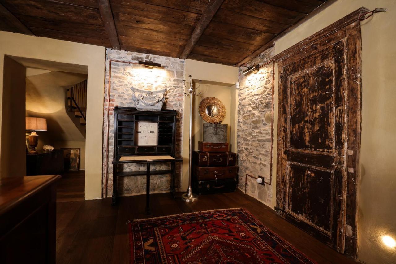 La Piazzetta Degli Artisti - Boutique B&B Bossolasco Extérieur photo