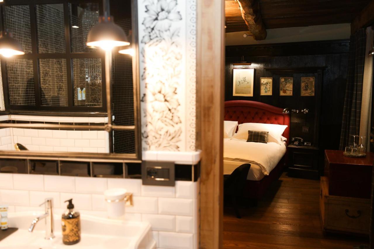 La Piazzetta Degli Artisti - Boutique B&B Bossolasco Extérieur photo