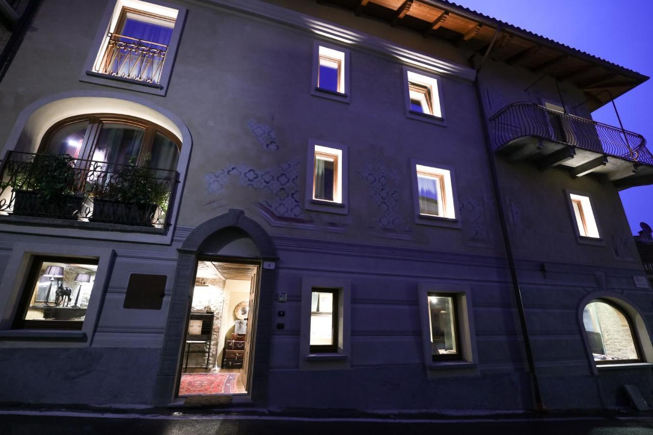 La Piazzetta Degli Artisti - Boutique B&B Bossolasco Extérieur photo
